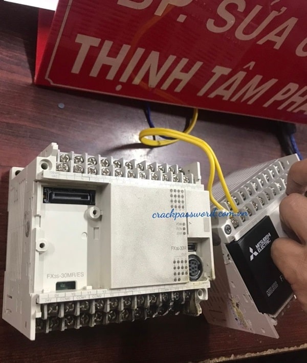 crack pass plc FX3S 30MR ES